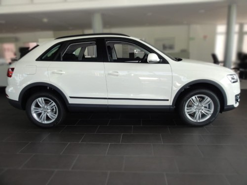 Audi Q3 2011- L.boczna F-35 Strona3.jpg