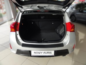 Nakładka na zderzak Toyota Auris II (2012-->2015)