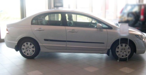 Honda Civic 4D (2006) Sedan - L.boczna F-16na14 stronaq sklep.jpg