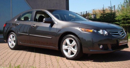 Honda Accord 4D 2008 - L.boczna F-23 (1).JPG