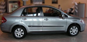 listwy Nissan Tiida