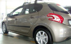 listwy drzwiowe Peugeot 208 5D