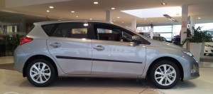 listwy drzwiowe Toyota Auris 5D 15-18