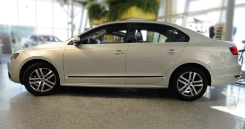 Vw Jetta 2011 L.boczna F-11 strona.jpg