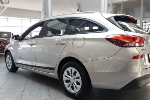 I30 KOMBI PO 2017.jpg
