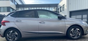 listwy drzwiowe Hyundai i20 2020-->