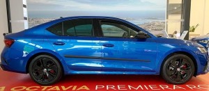 listwy drzwiowe Skoda Octavia IV sedan