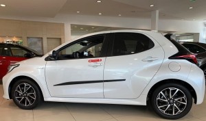 listwy drzwiowe Toyota Yaris 5D 20-