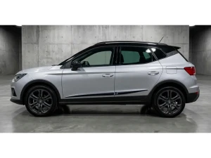 listwy drzwiowe Seat Arona 2017-->